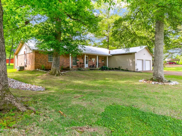 1118 Gunter Rd, Florence, MS 39073