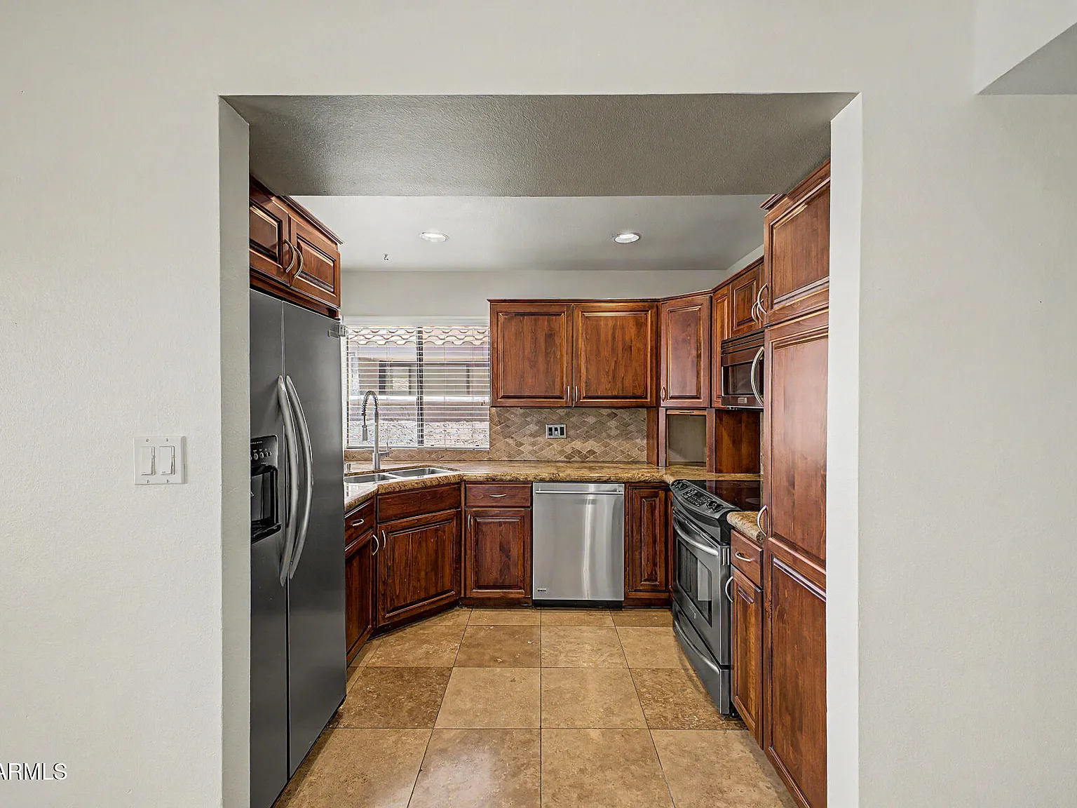 2 bed, 2.0 bath, 1076 sqft, $1,950 — Photo 2