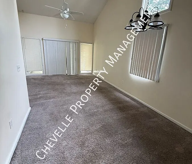 1208 Bush River Rd #H12 — Photo 9