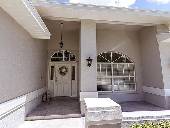 3rd image of 1036 Wyndham Way