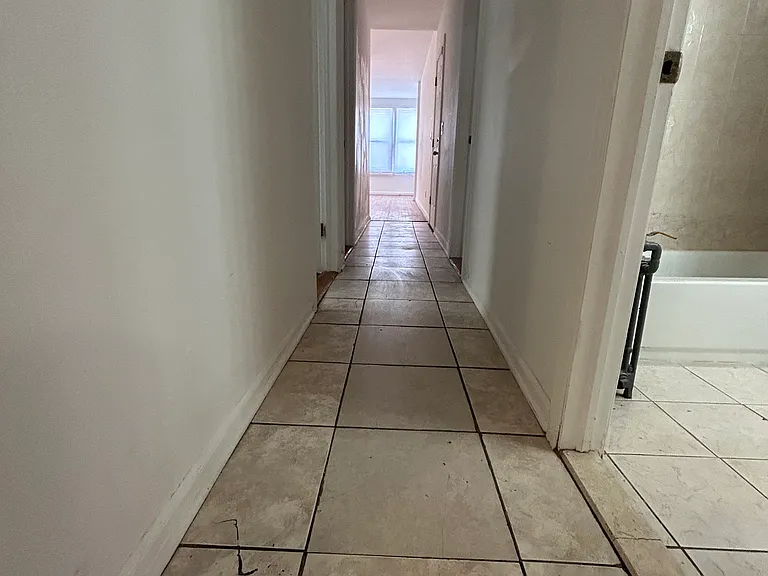 626 E 230th St #1 — Photo 3