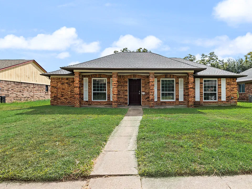2483 Kimberly Dr
