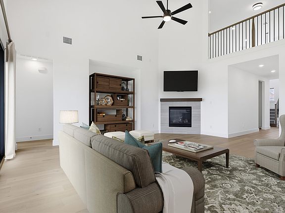 4th image of 1664 Cedar Elm Way
