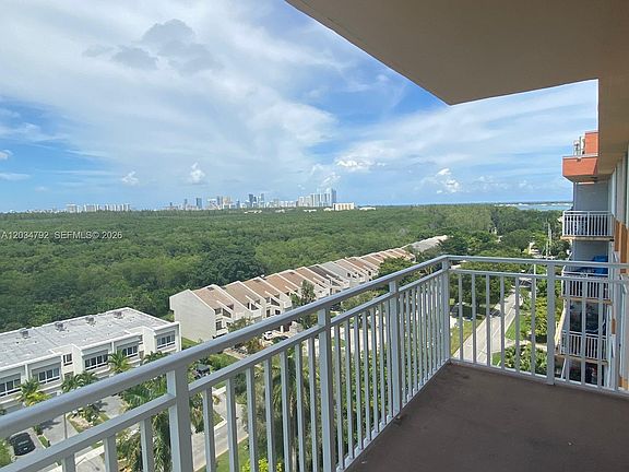2nd image of 2450 NE 135th St APT 1012