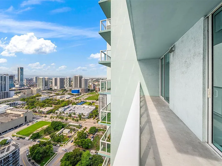 1900 N Bayshore Dr #3707 — Photo 6