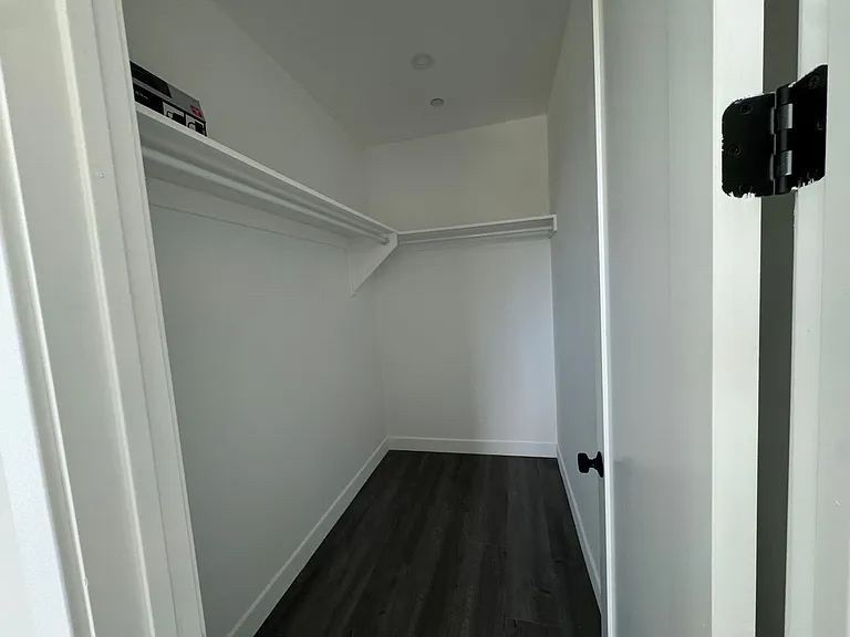393 Gavin St — Photo 22