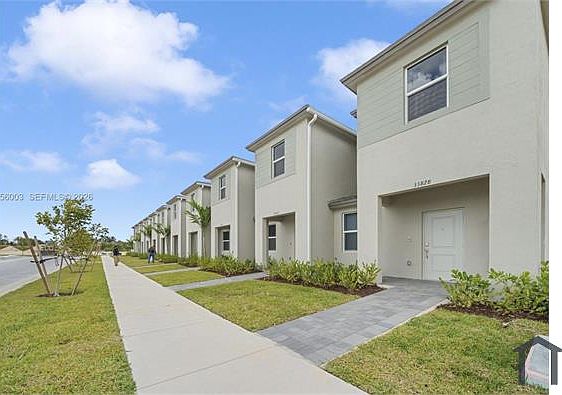 3rd image of 33816 SW 194th Ct