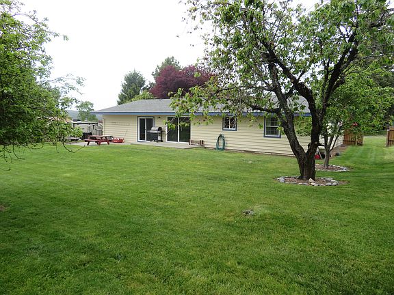 4th image of 716 SW Thornberry Dr
