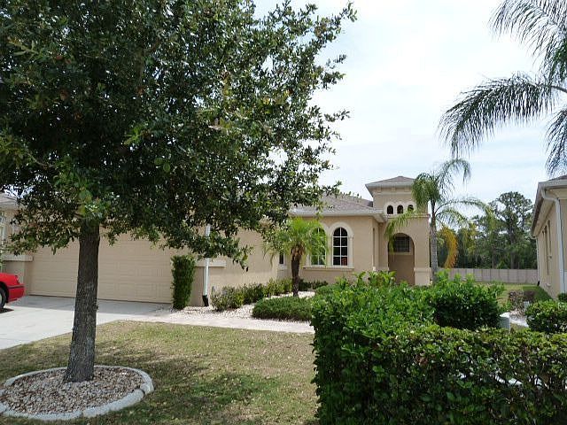 1st image of 906 Regal Manor Way