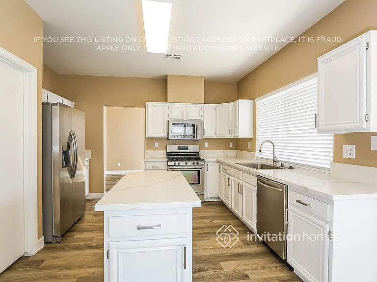 1581 Avenida Fiesta — Photo 9