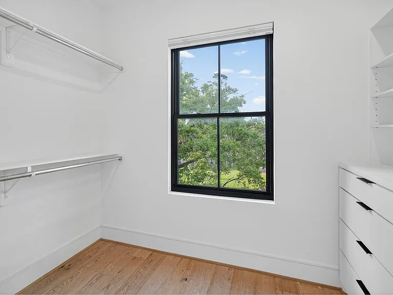 6143 Hurst St — Photo 39