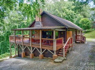 612 Whispering Winds Rd, Waynesville, NC 28785