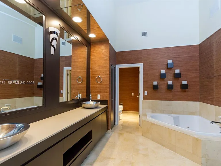 888 Brickell Key Dr #2802 — Photo 38