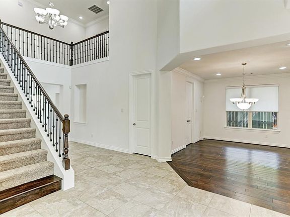 5th image of 1814 Jade Hollow Ln