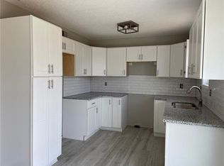 10404 N McGee St, Kansas City, MO 64155