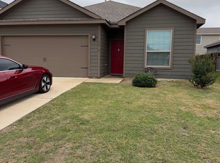 13716 Logan Pass Dr, Ponder, TX 76259