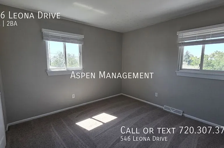 546 Leona Dr — Photo 9