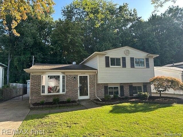 1st image of 24765 Orchid St