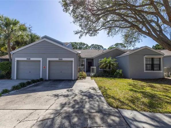 916 Myakka Ct NE, Saint Petersburg, FL 33702