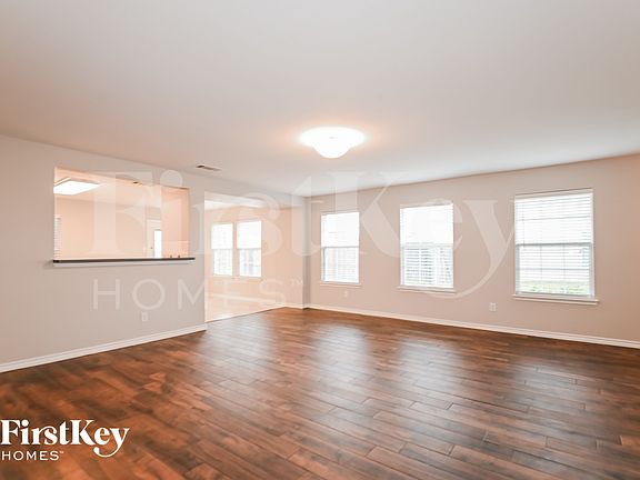 4th image of 1327 Foster St