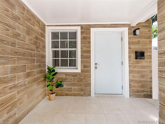 2nd image of 543 NW 97th St #3