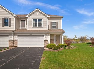 671 Anchorage Ct, Pingree Grove, IL 60140