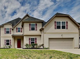 3709 Badin Lake Ln, Fayetteville, NC 28314
