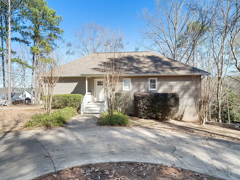 108 Horseshoe Cir — Photo 4