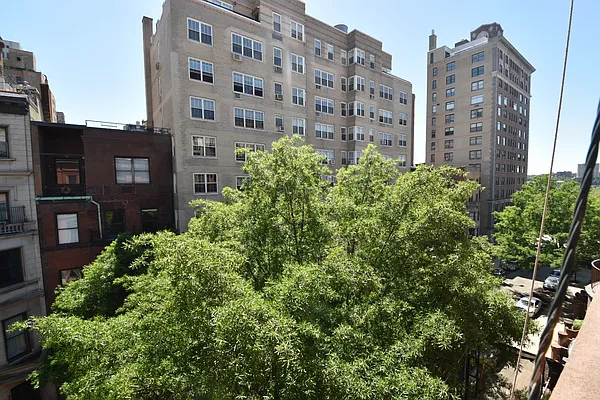 Rented by (Legacy) NY Quality Living Uptown | media 18