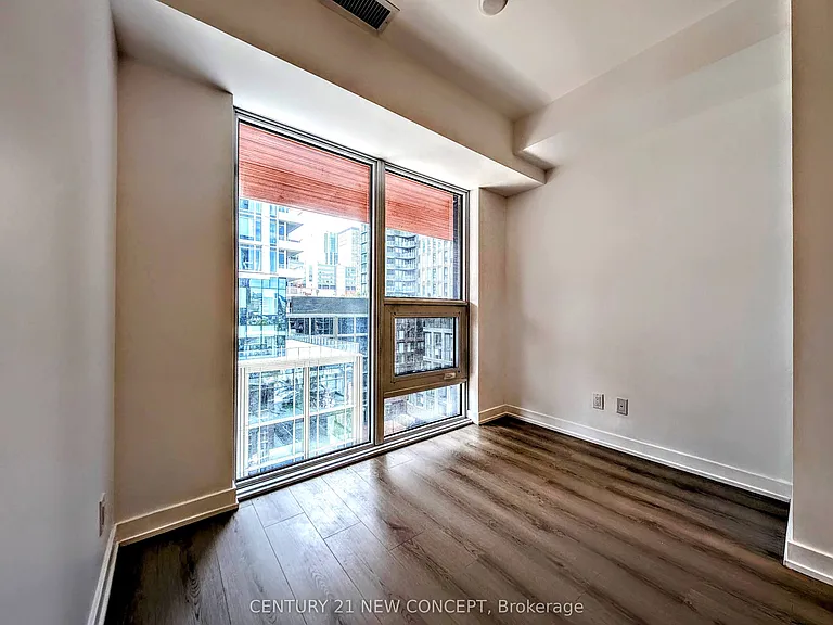100 Queen St E #1011 — Photo 2