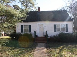 621 Virginia Ave, Chase City, VA 23924