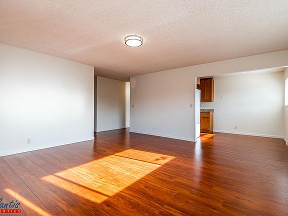 3rd image of 683 Chemeketa Dr APT C