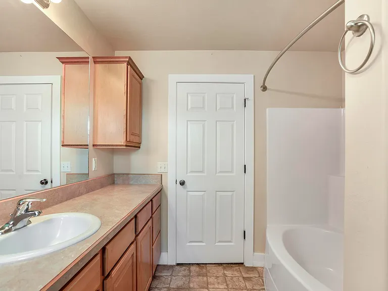 1107 Bailey Ave — Photo 23
