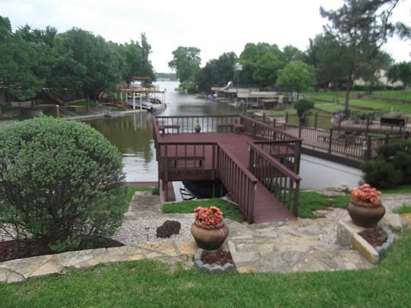 3rd image of 309 Driftwood Ct