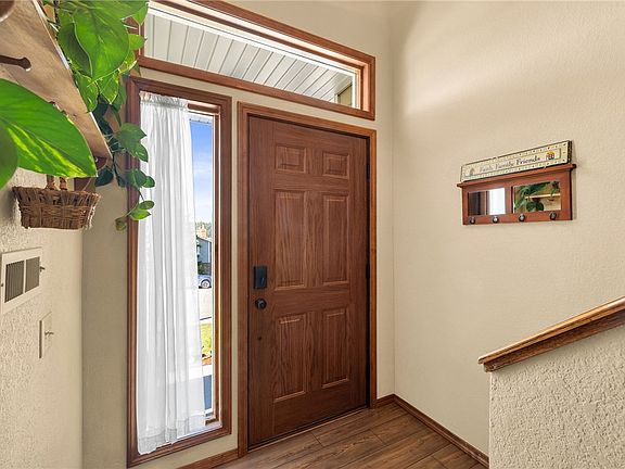 4th image of 575 Tabriz Dr