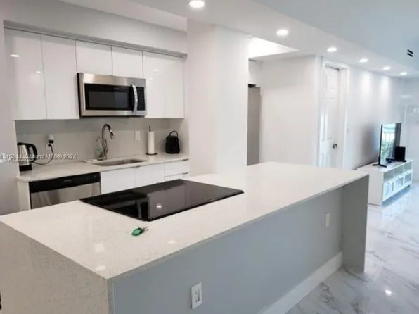 9500 W Bay Harbor Dr APT 4G, Bay Harbor Islands, FL 33154