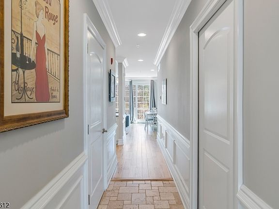 3rd image of 8 Schmidt Cir