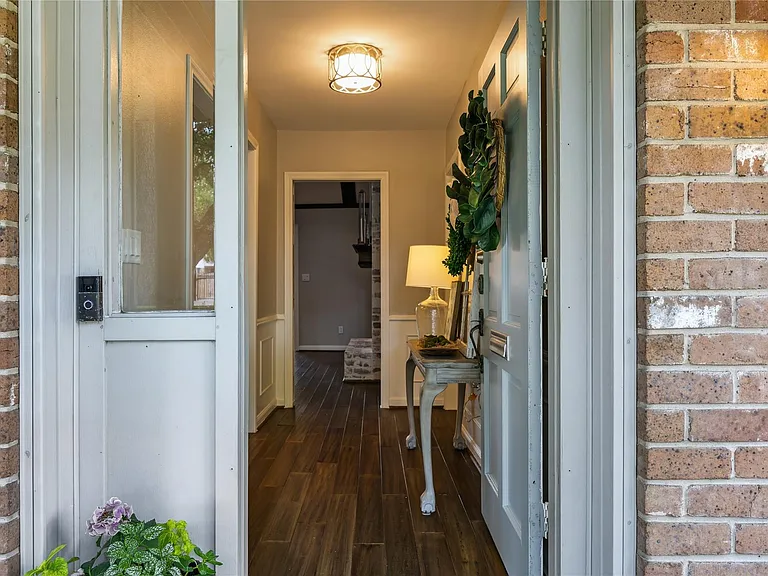 10714 Piping Rock Ln — Photo 11