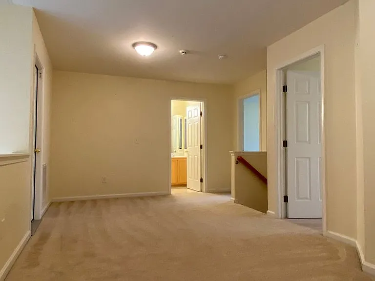 232 Hadley Commons Dr — Photo 17