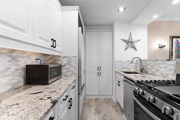 Sold by Hauseit LLC | media 4