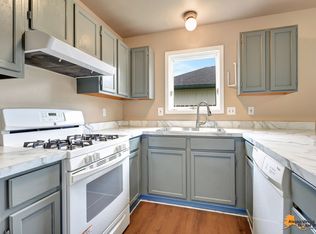 7620 Regal Mountain Dr, Anchorage, AK 99504