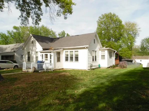 712 Lincoln St, Brookfield, MO 64628