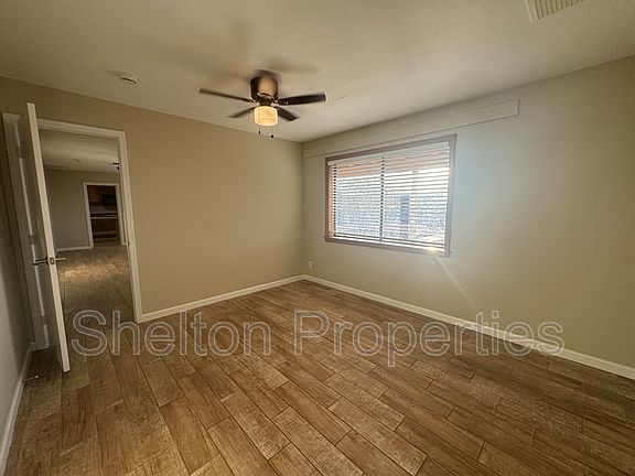 5th image of 2910 N 193rd Ave
