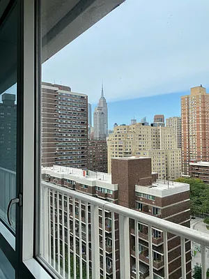 Rented by Corcoran | media 2