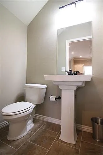 Half Bath (Model Home Pic)