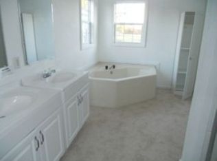 892 Faulkner Town Rd #R, Henderson, NC 27537