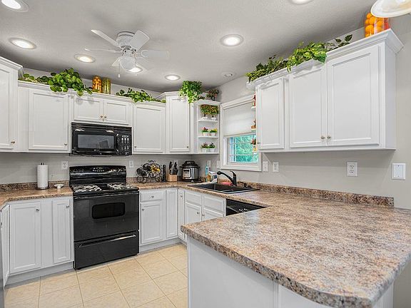 2nd image of 23925 Summerwood Ln