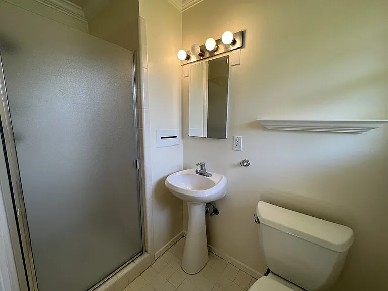 25 El Camino Dr — Photo 8