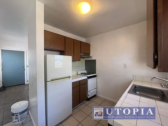 5th image of 206 Ocean St #4