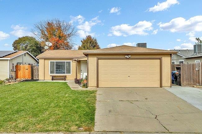 1st image of 841 La Mesa Way